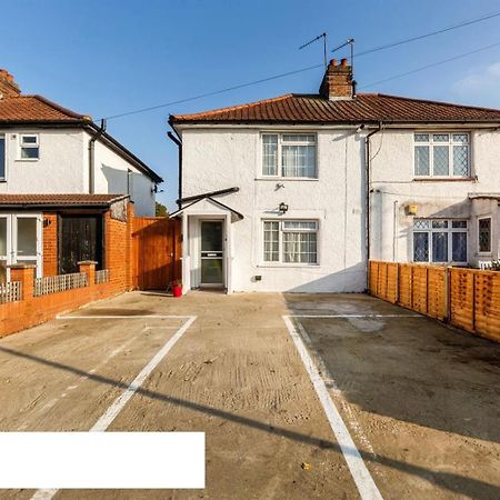Cosy Private Flat In London, Free Parking On Premise Apartment Carshalton Ngoại thất bức ảnh